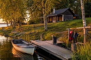 Sodyba prie ežero: ką šeimininkui verta žinoti apie svečių saugumą ir vandens pramogas