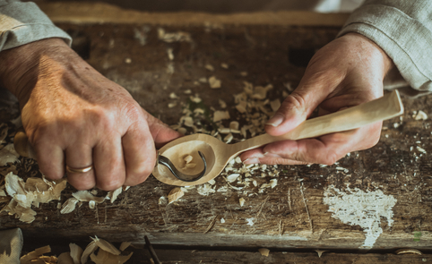 The craft of spoon making