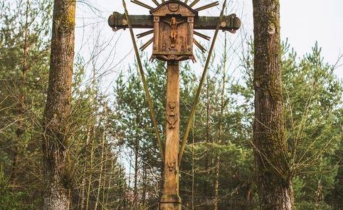 Kryždirbystė ir kryžių simbolika