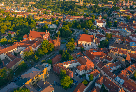 Vilnius Old Town: Architectural Diversity and a Multicultural Environment
