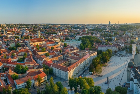 Vilnius Old Town: Architectural Diversity and a Multicultural Environment