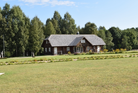 "Auksinio elnio dvaras"