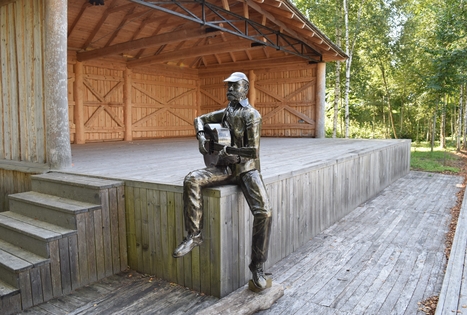 "Auksinio elnio dvaras"