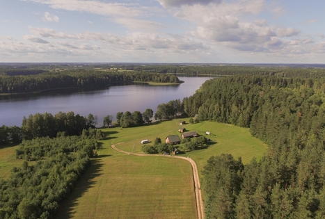 Homestead "Šniūrai"
