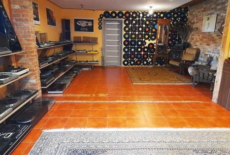 Educational and entertaining program "In the world of gramophones"