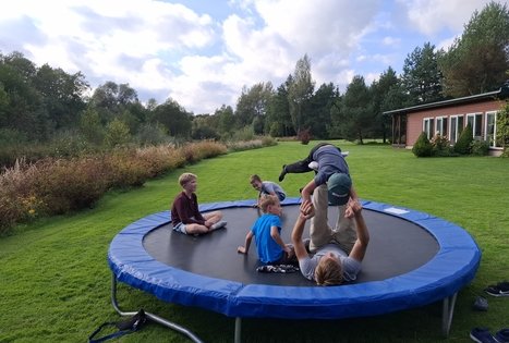 Alės Podėnienės sodyba