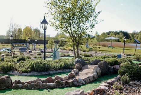 MINI GOLF & FOOT GOLF