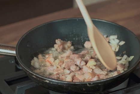 Bulviniai vėdarai „Bernelių užeigoje“