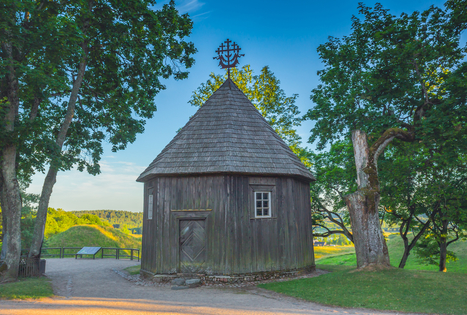 Kernavės archeologinė vietovė: pagoniškoji Lietuva ir baltų kultūra