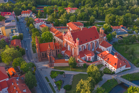 Vilnius Old Town: Architectural Diversity and a Multicultural Environment