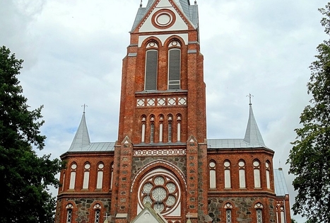 Akmenės Šv. Onos bažnyčia