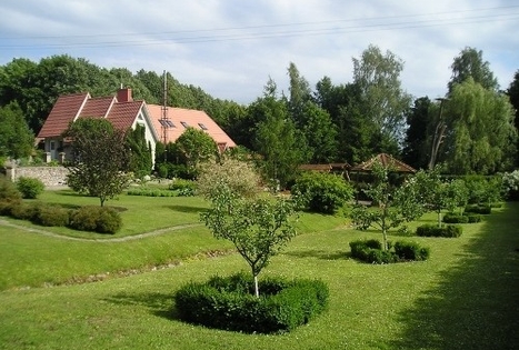 A. Ašmonienės sodyba