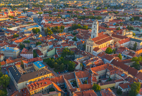 Vilnius Old Town: Architectural Diversity and a Multicultural Environment