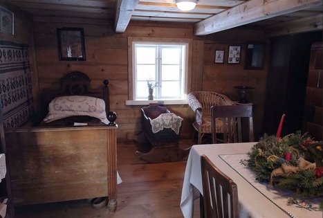 Agluonėnų etnografinė sodyba