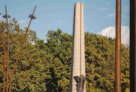 Monument to Steponas Darius and Stasys Girėnas