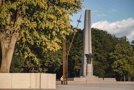 Monument to Steponas Darius and Stasys Girėnas