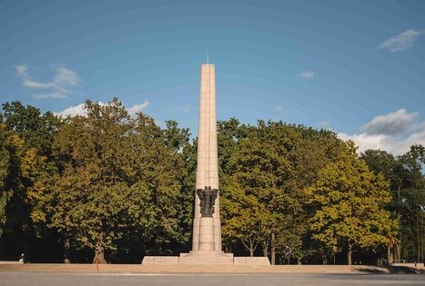 Monument to Steponas Darius and Stasys Girėnas