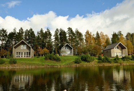 Daniel and Reindeer Farm in Baron Villa
