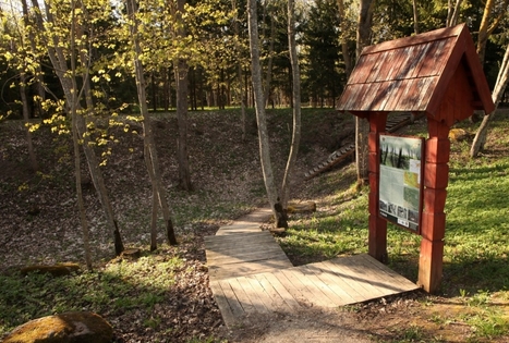 Sinkhole "Badger's Cave" Cognitive Geological Path 