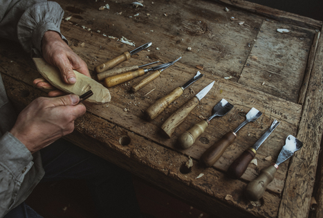 The craft of making musical instruments: musicians who have become artisans