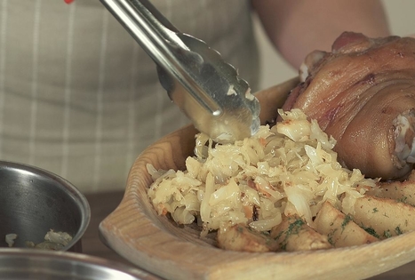 Karka su troškintais kopūstais „Bernelių užeigoje“