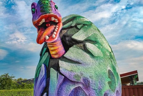 Dinozaurų parkas Dino.lt Radailiai ir Apverstas namas