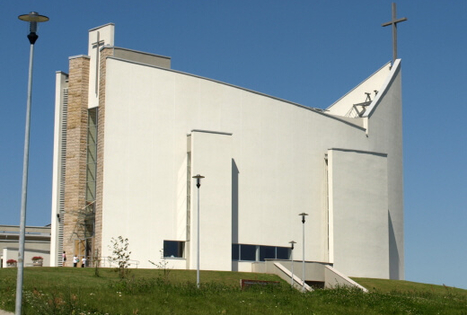 Pabradės Švč. Mergelės Marijos Šeimų karalienės bažnyčia