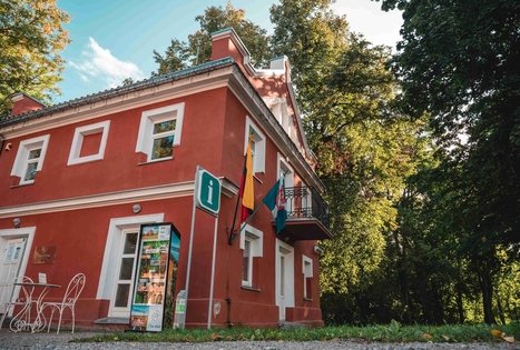 Raudondvario dvaro pilis