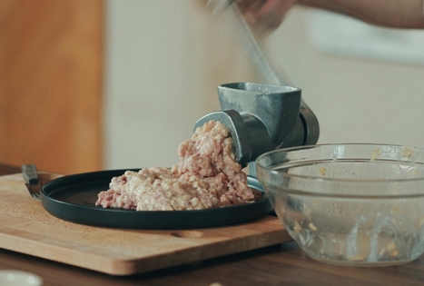 Įdaryta žuvis „Bernelių užeigoje“