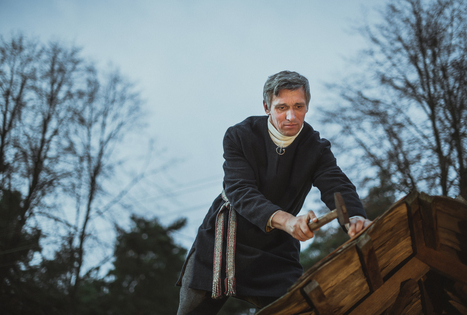 The craft of roofing: to keep out cold, rain and wind