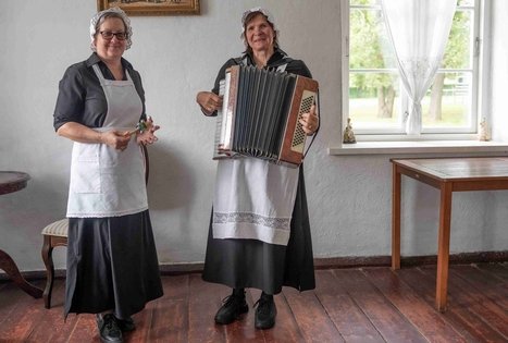 Skėmių traktierius: tradicijų, skonio ir pramogų stotis