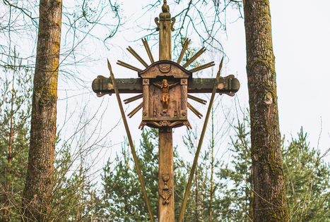 Kryždirbystė ir kryžių simbolika: pagarba religijai ir gamtai 
