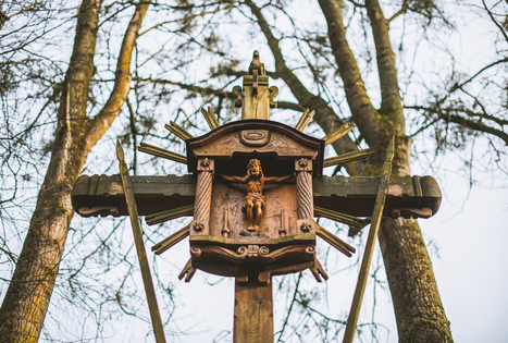 Kryždirbystė ir kryžių simbolika: pagarba religijai ir gamtai 