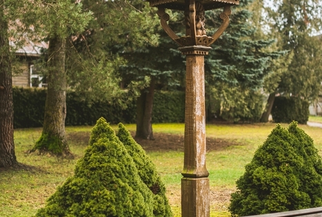 Kryždirbystė ir kryžių simbolika: pagarba religijai ir gamtai 