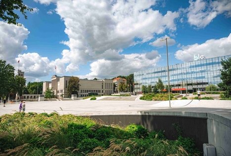 Vienybės (Unity) Square