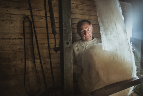 The craft of wool carding: for body warmth and comfort