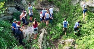 MB „Geologo kelionės“