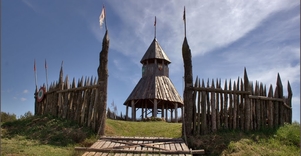 Agluonenai village