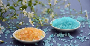 Liekninamasis druskų, molio įvyniojimai