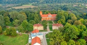 Raudondvaris Castle Park